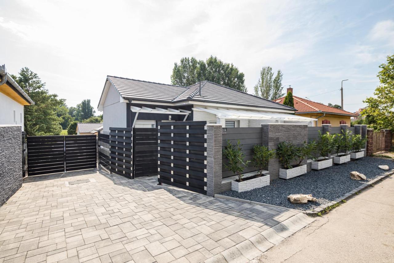 Balatonic Lemon Apartmanhaz Siófok Exteriér fotografie