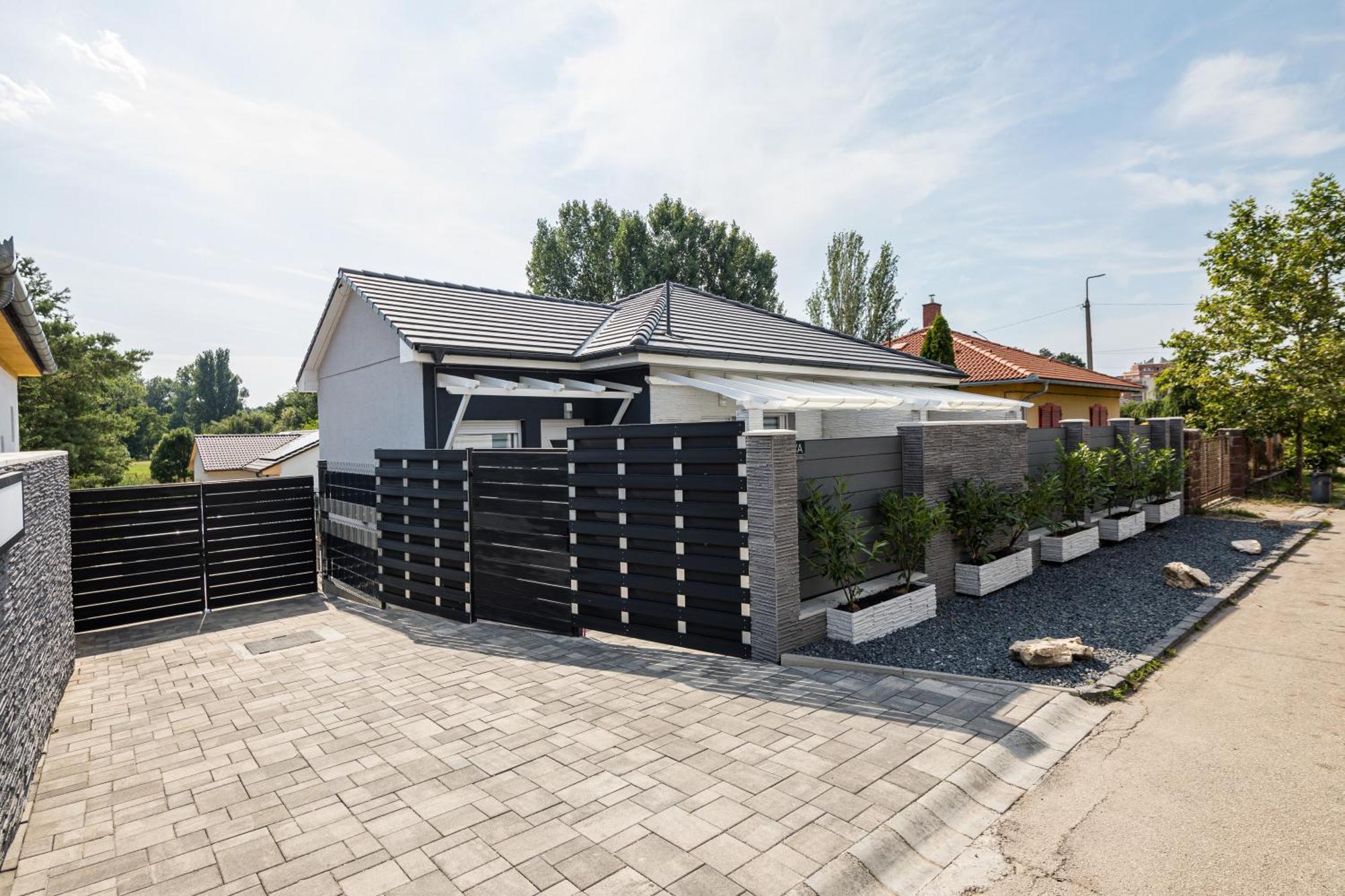 Balatonic Lemon Apartmanhaz Siófok Exteriér fotografie