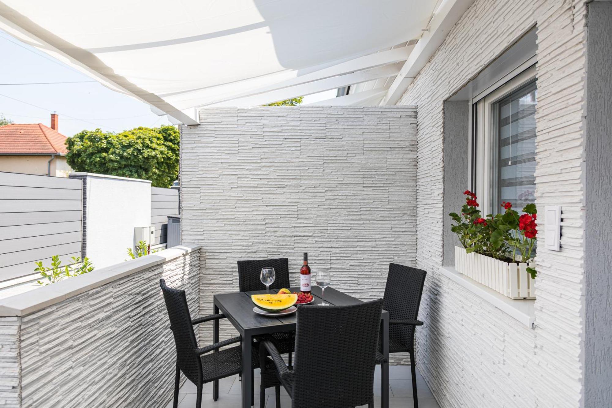 Balatonic Lemon Apartmanhaz Siófok Exteriér fotografie