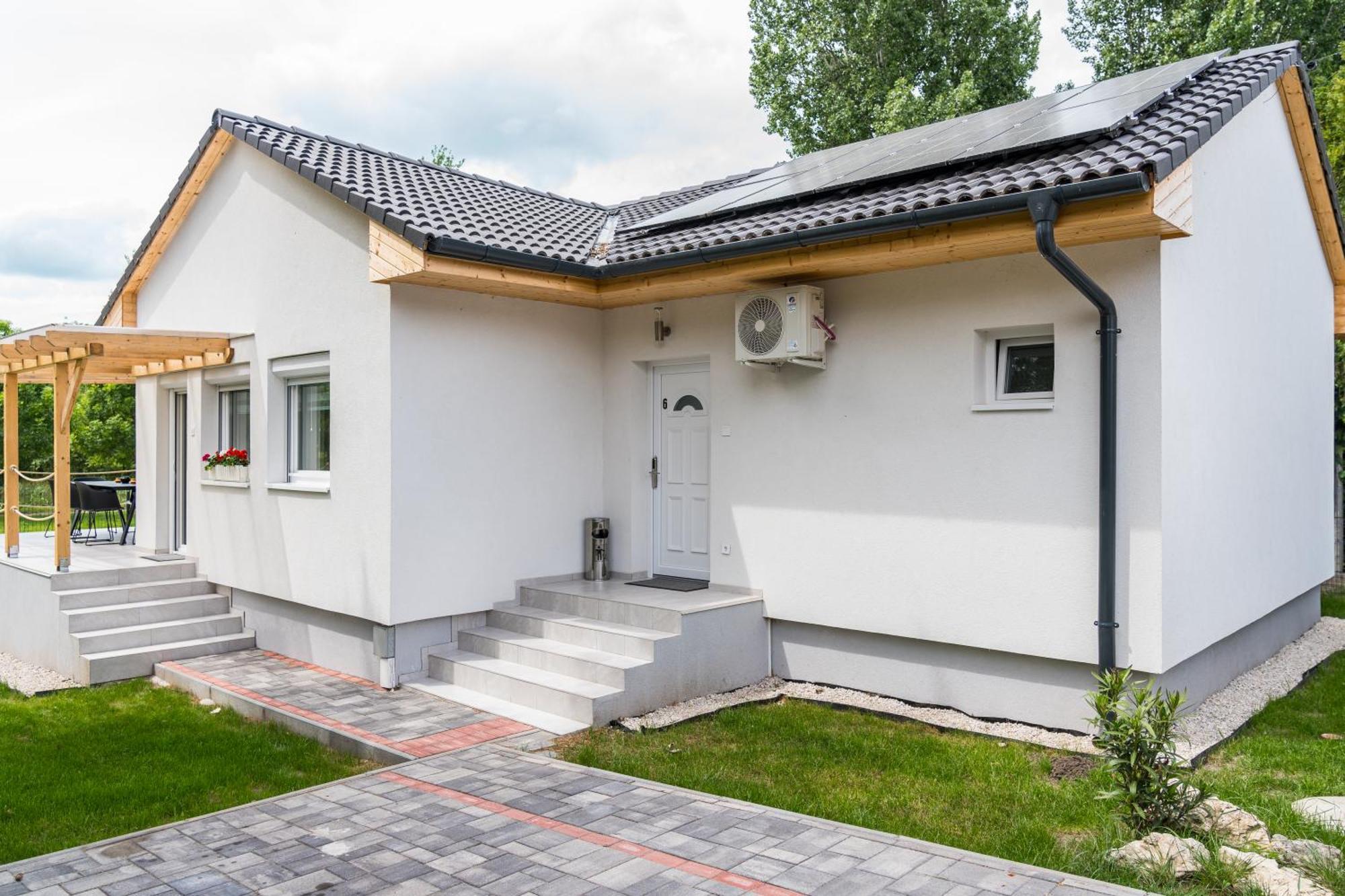 Balatonic Lemon Apartmanhaz Siófok Exteriér fotografie